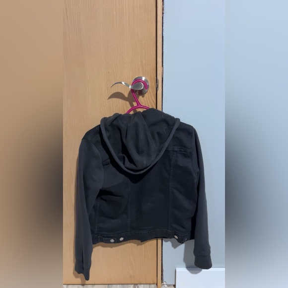 Black Levi’s half and half jacket - Picture 2 of 3